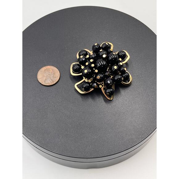 Trina Turk Signed Designer Black Beaded Gold Plated Large Cluster Brooch - Picture 9 of 9